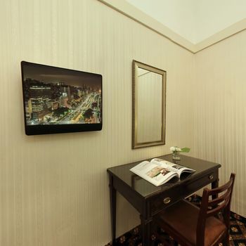In-Room Business Center